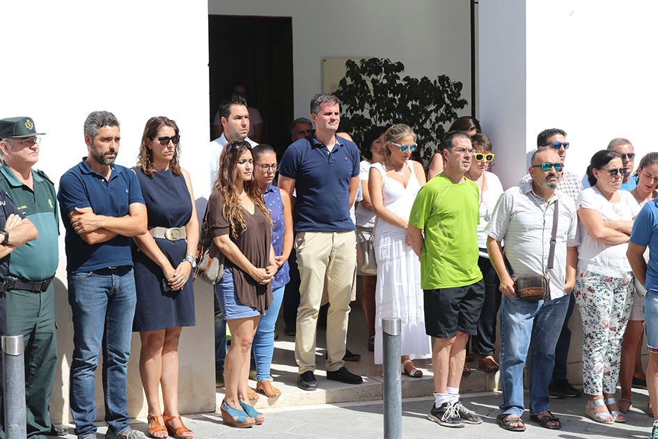 220 MinutoSilencio02