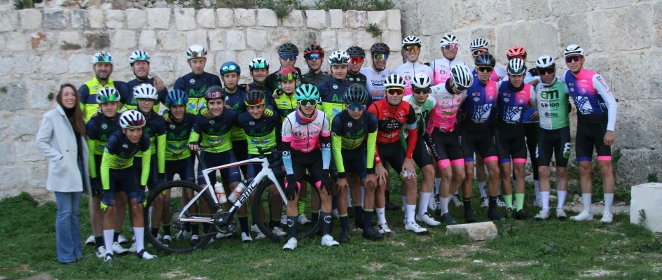 468507888_880807344226284_2293979824954298477_n