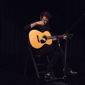 Carlos06