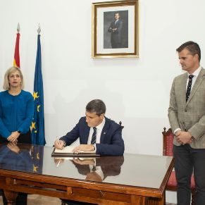 DelegadoGobierno en Estepa03